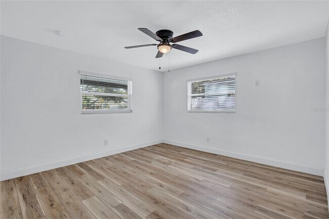 Building Photo - 3700 14th St N