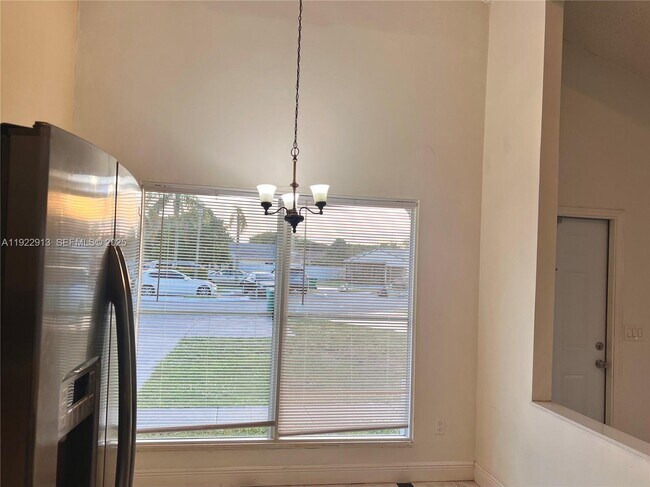 Building Photo - 1701 SW 83rd Terrace