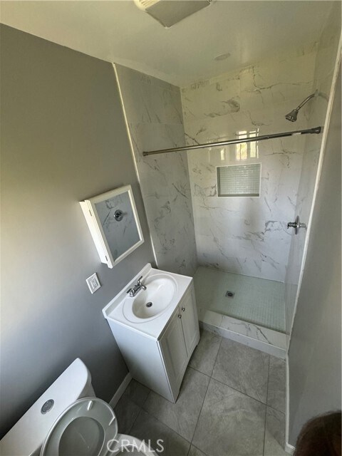Building Photo - 132-185 W 85th St