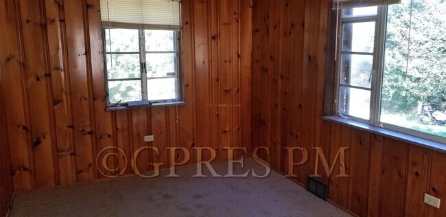 Building Photo - 2 Bedroom House for rent in Hampton