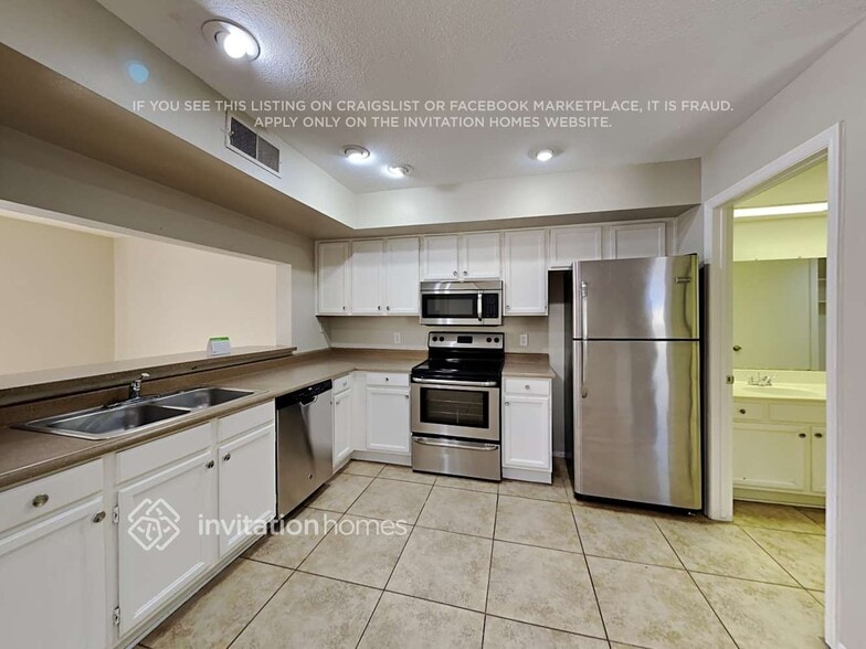 Building Photo - 3701 W Carol Ann Way