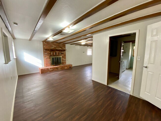 Building Photo - 2308 38th St