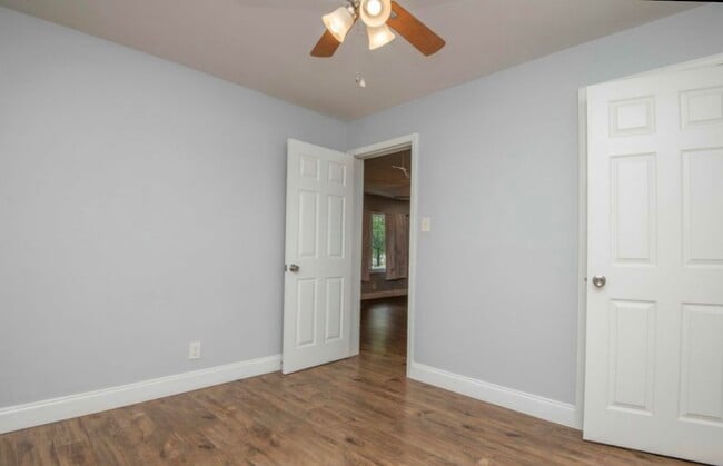 Building Photo - 2515 Wilson Ave