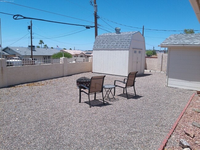 Building Photo - 3713 Mission Dr S
