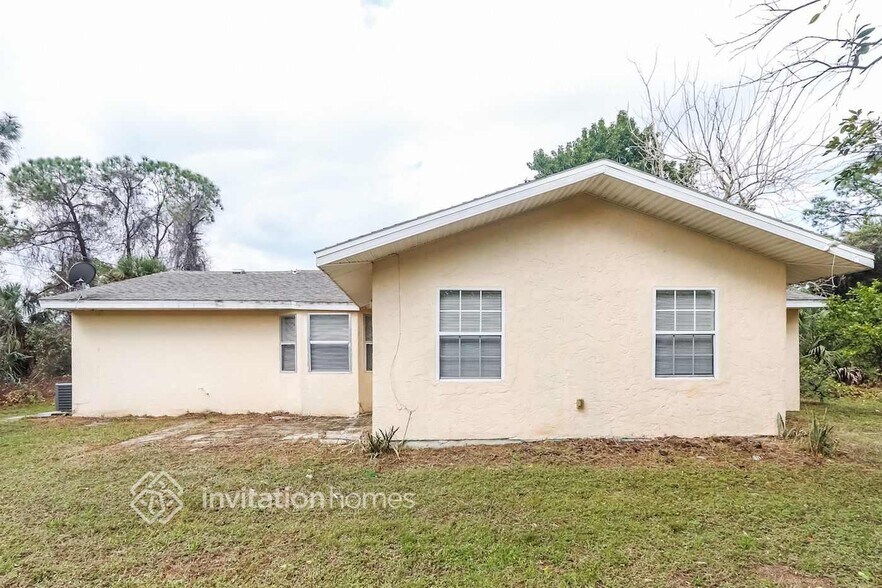 Building Photo - 3834 S Chamberlain Blvd