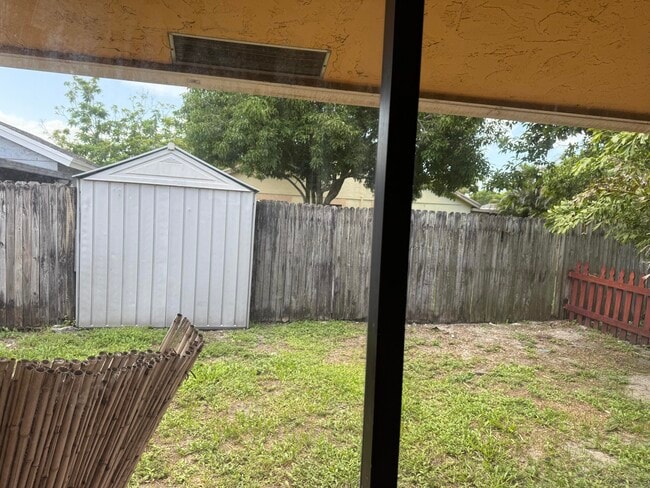 Building Photo - 1370 Birkdale Dr