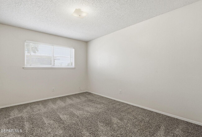 Building Photo - 3329 Old Spanish Trail