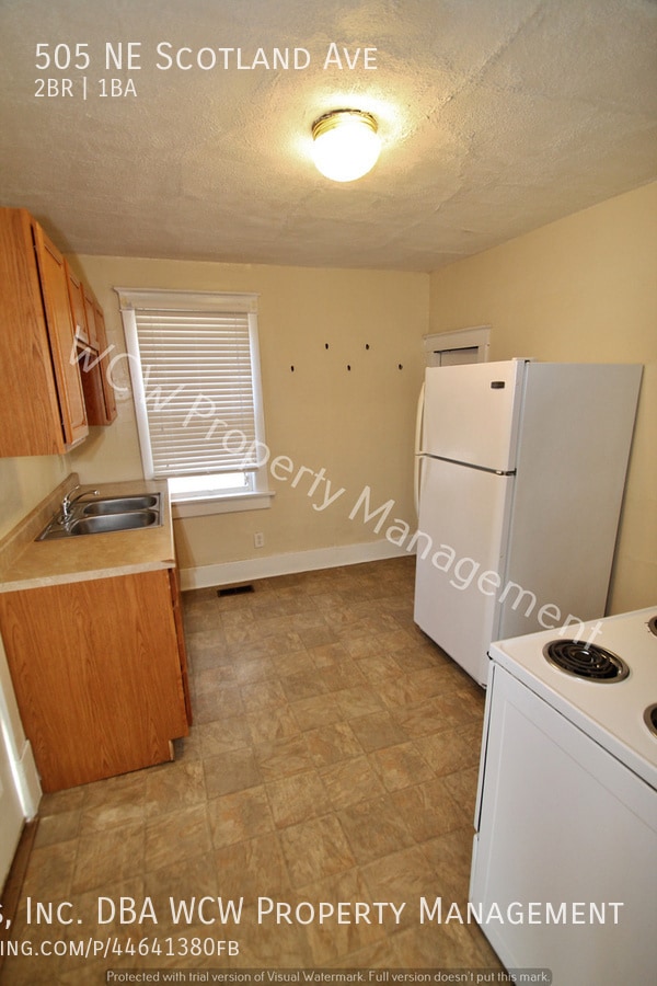 Building Photo - 505 NE Scotland Ave