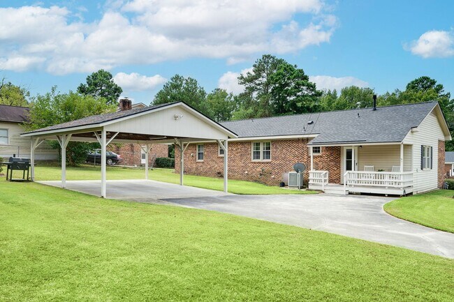 Building Photo - 2508 Canal Dr NW