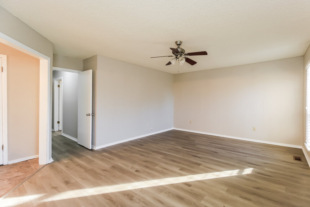 Building Photo - 2917 Greenfield Dr