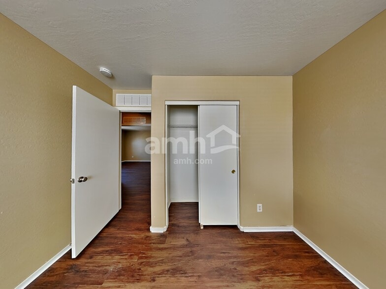 Building Photo - 21843 W Cocopah St