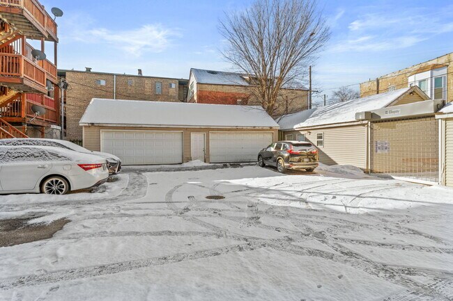 Building Photo - 4736 S Drexel Blvd