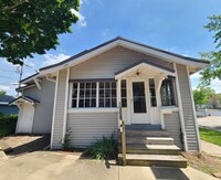 Building Photo - 2 Bedroom 1 Bath Home in Downtown St. Joseph