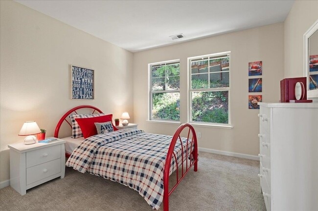 Building Photo - 182 Cuesta De Los Gatos