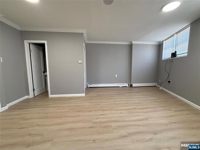 Building Photo - 9066 Palisade Plaza