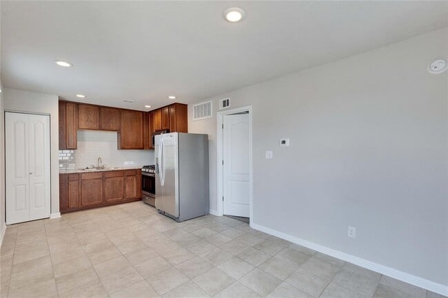 Building Photo - 371 Ferrule Dr