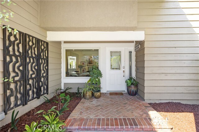 Building Photo - 25671 Cresta Loma