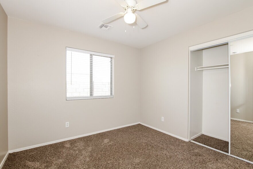 Building Photo - 16243 W Yucatan Dr