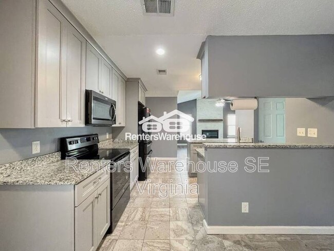 Building Photo - 1517 Glenmont Ct