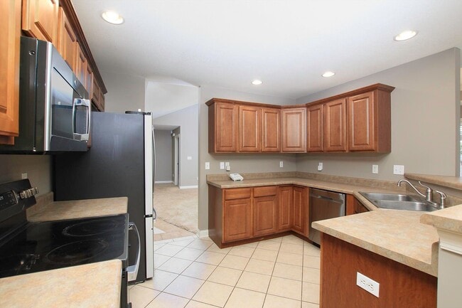 Building Photo - Charming 3 Bedroom/2 Bath in Mill Creek Manor with Spacious Garage