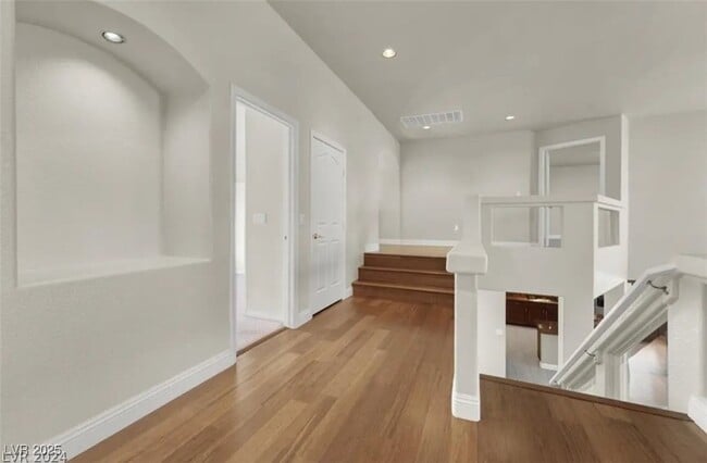 Building Photo - 32 Myrtle Beach Dr