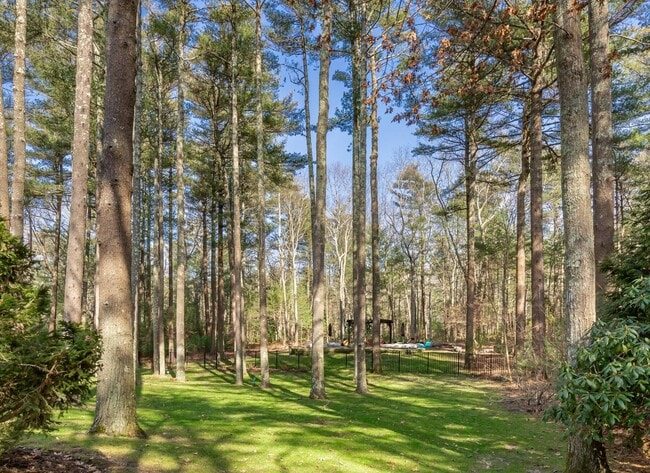 Building Photo - 88 Bull Path
