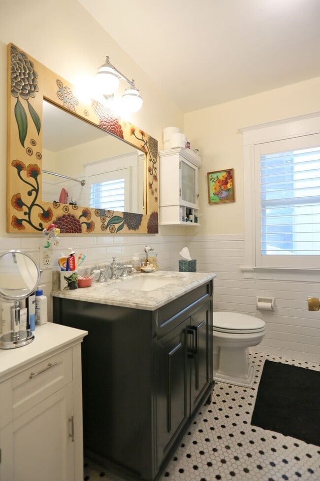 Building Photo - OPEN HOUSE: Sunday (6/1) from 3:00pm to 4:...