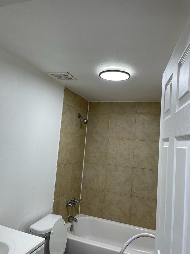 Building Photo - 2601 N 29th St