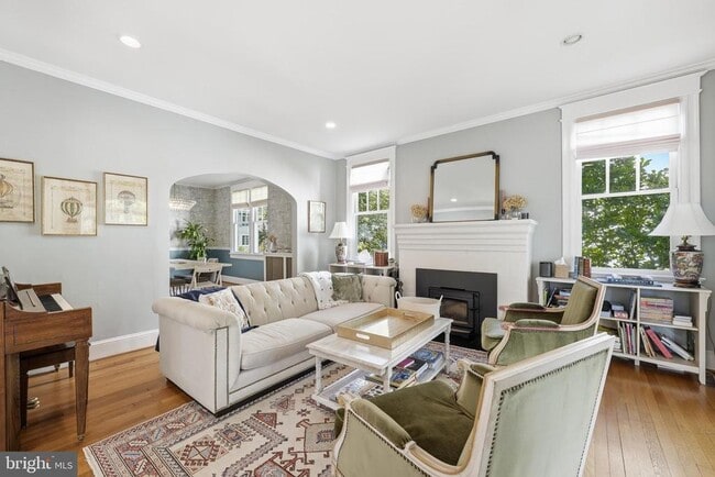 Building Photo - 3357 Stuyvesant Pl NW