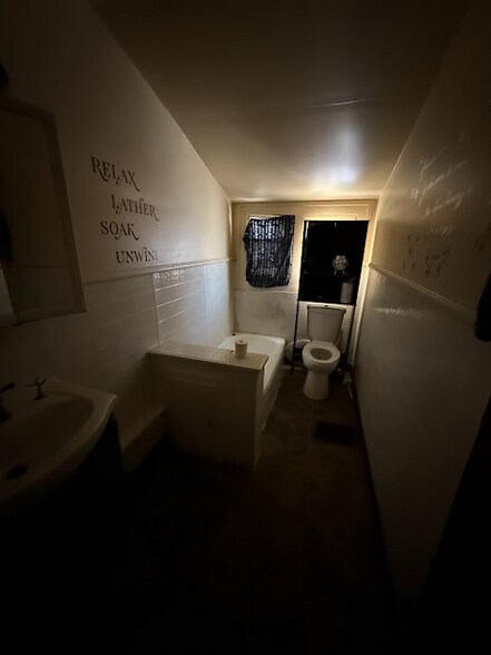 Building Photo - 1505 N Monroe St