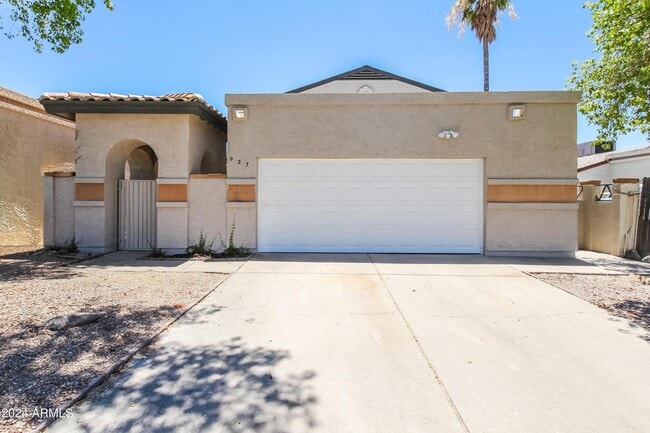 Primary Photo - 927 E Escuda Dr