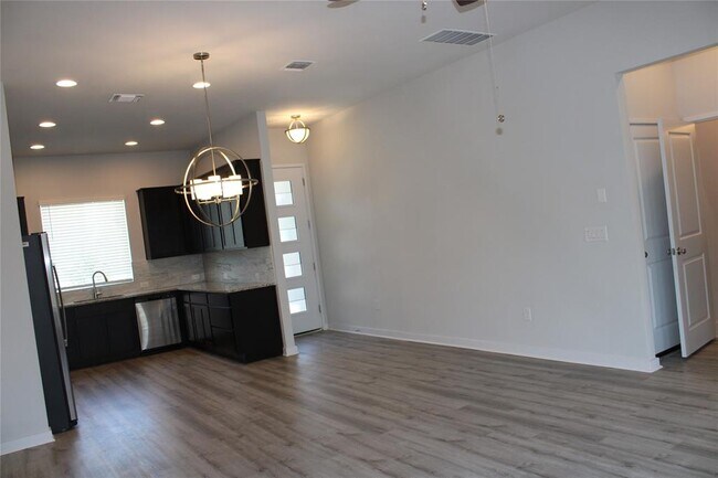 Building Photo - 15008 Casbah Dr