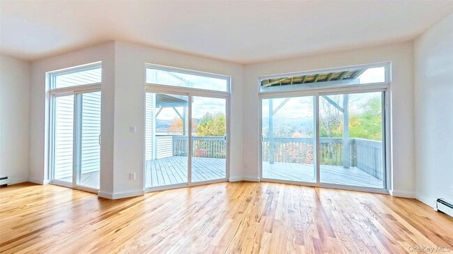 Building Photo - 262 Tamerisk Ln