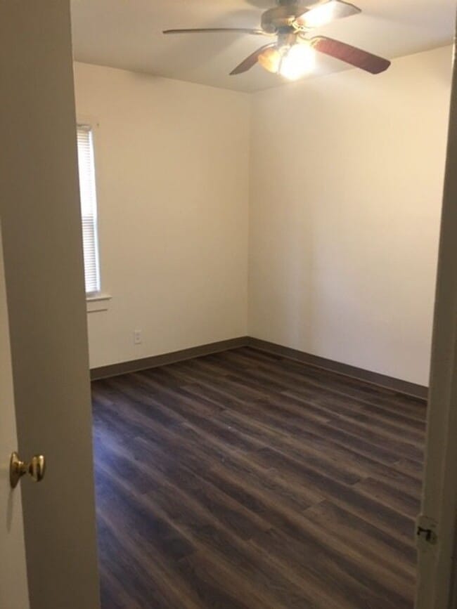 Building Photo - Remodeled Two bedroom Ranch $1150 per month
