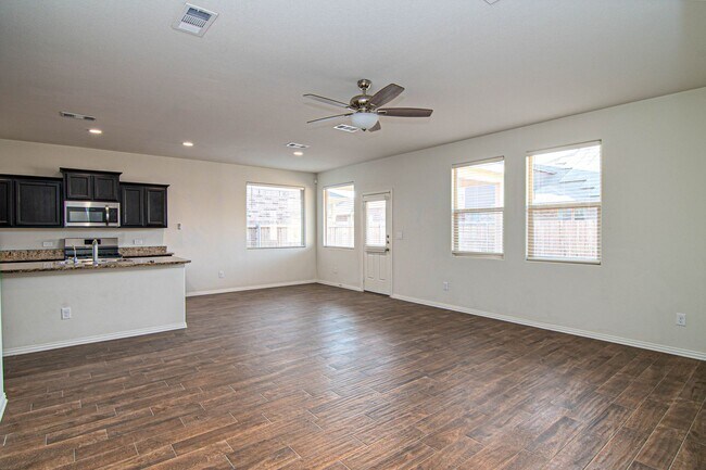 Building Photo - 7321 Fossell Ranch Rd