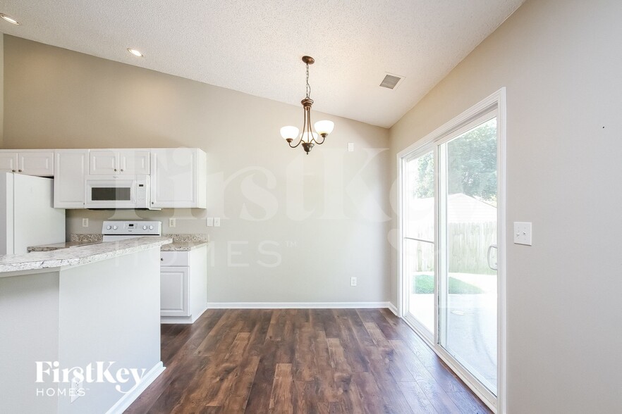 Building Photo - 115 Bosburg Dr