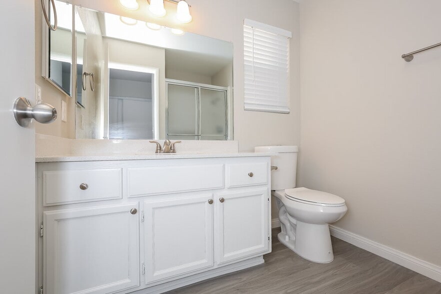 Building Photo - 306 Carrington St