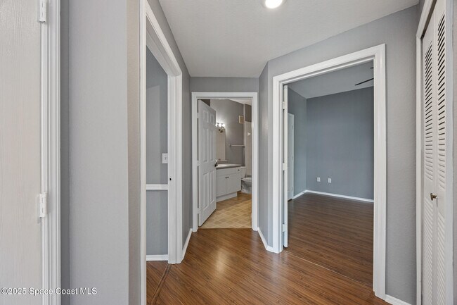 Building Photo - 5663 Star Rush Dr