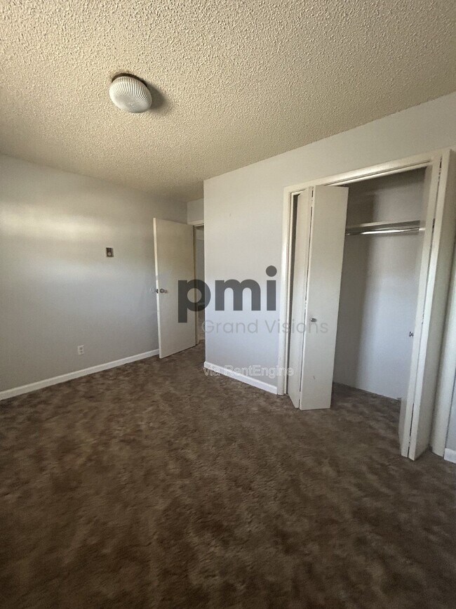 Building Photo - 24 W Buchanan Ave