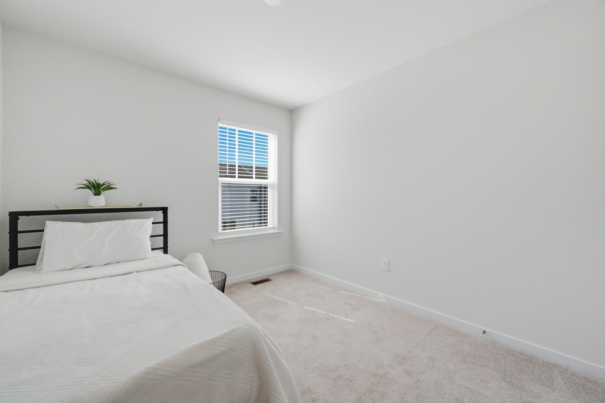 Building Photo - 4019 Grand Reserve Ln