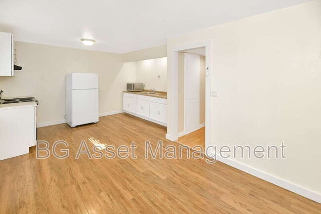 Building Photo - 961 Barkley Ct