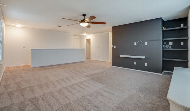 Building Photo - 11905 Fieldcrest Run