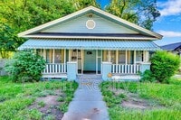 Building Photo - 2513 Ave J