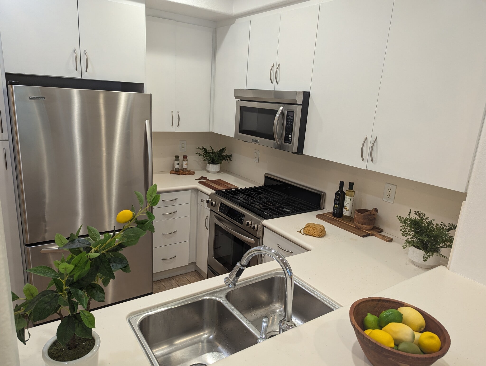 Building Photo - 7100 Playa Vista Dr