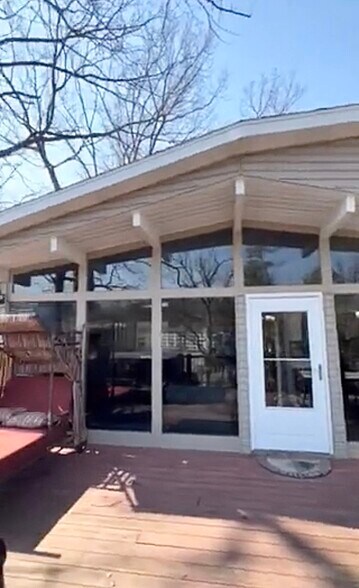 Building Photo - 128 Hawk Cir