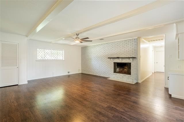 Building Photo - 2217 Sylvan Dr