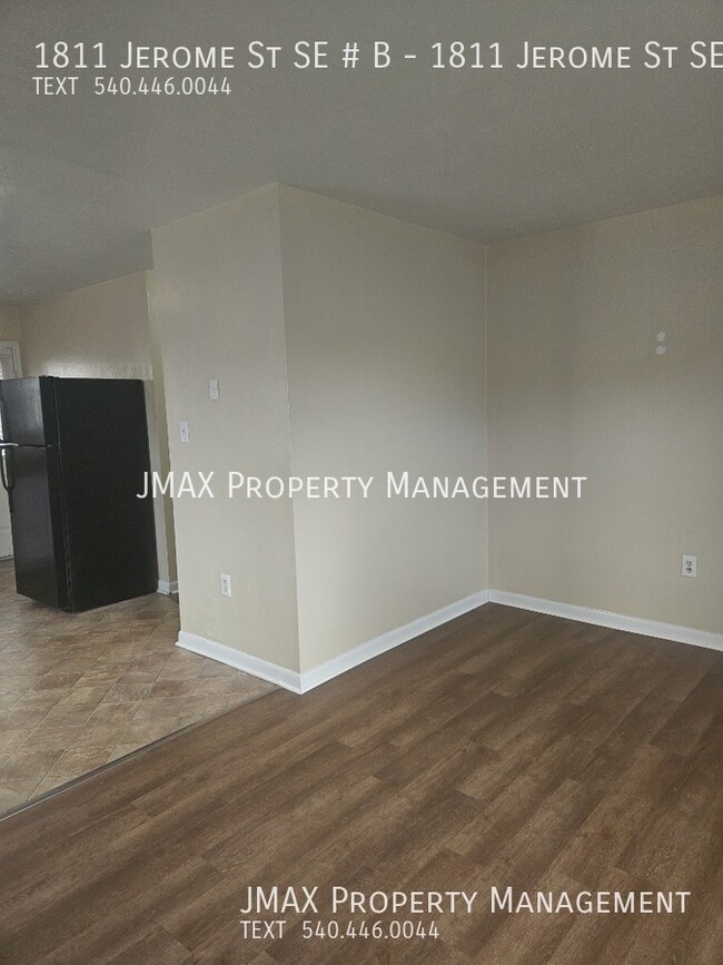 Building Photo - This property has a no security deposit op...