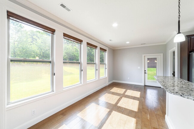 Building Photo - 1308 Saddle Bag Ct