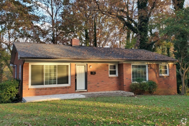 Building Photo - 1200 East Dr