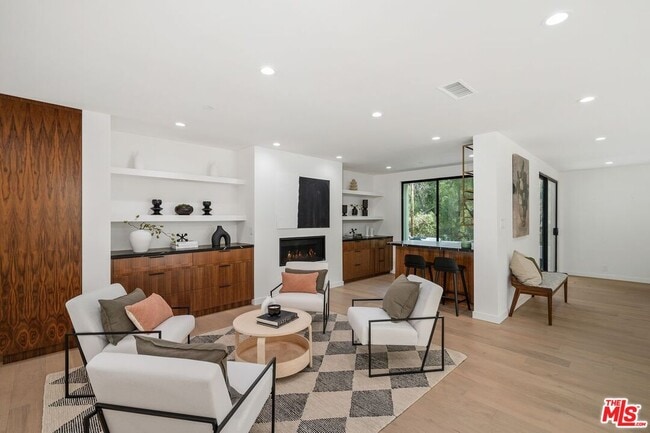 Building Photo - 4545 Balboa Ave